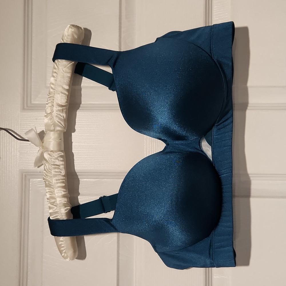 Cacique; 40D, Lightly Lined Balconette (underwire)